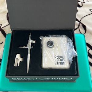 Belletto Studio Airbrush System & tanning makeup system LAST CHANCE! New in Box